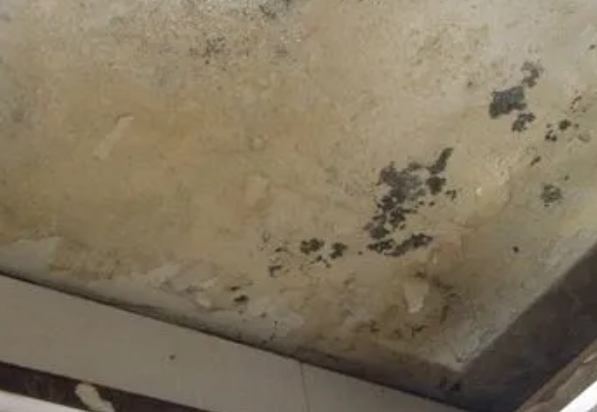 开鲁阳台漏水维修公司分享下开鲁卫生间渗水维修需要注意哪些问题。